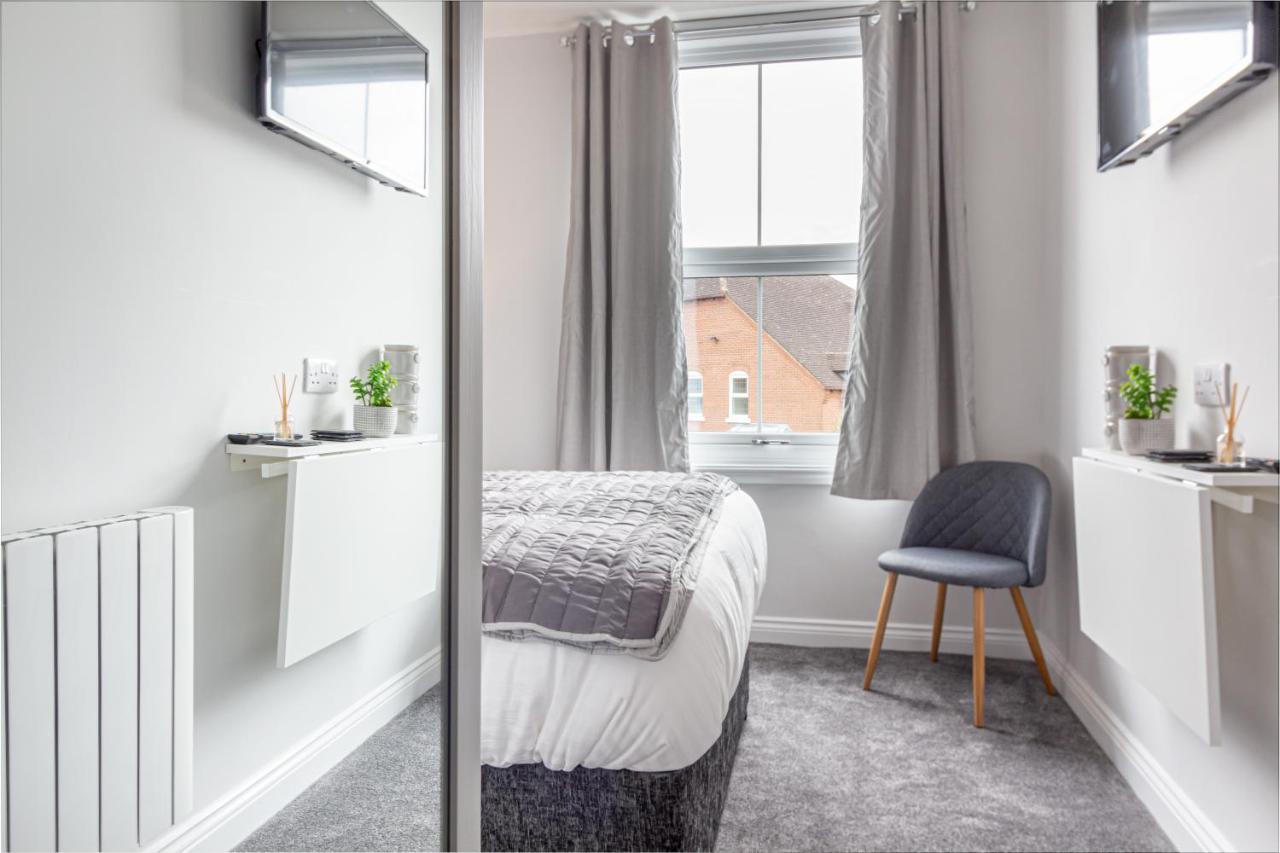Host & Stay - The Bull Inn, 3 Double Rooms Fernhill Heath 外观 照片